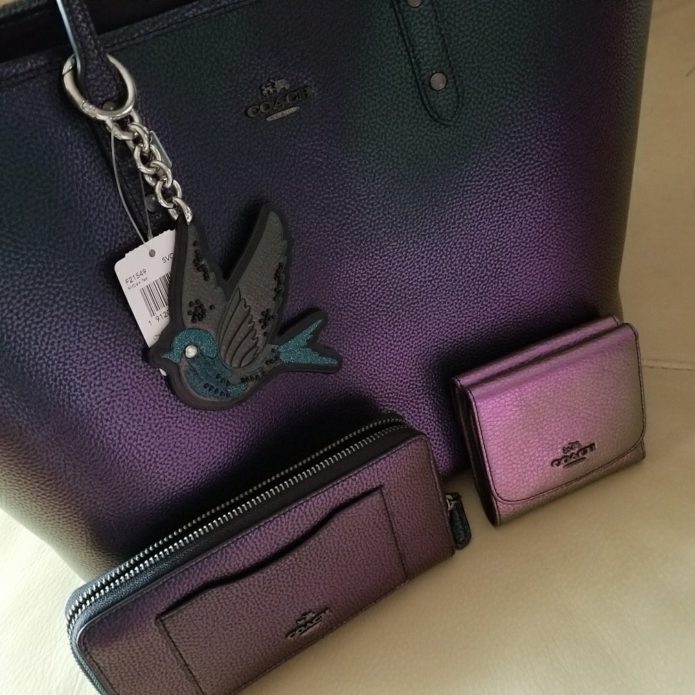 Hologram NWT 3 PCS